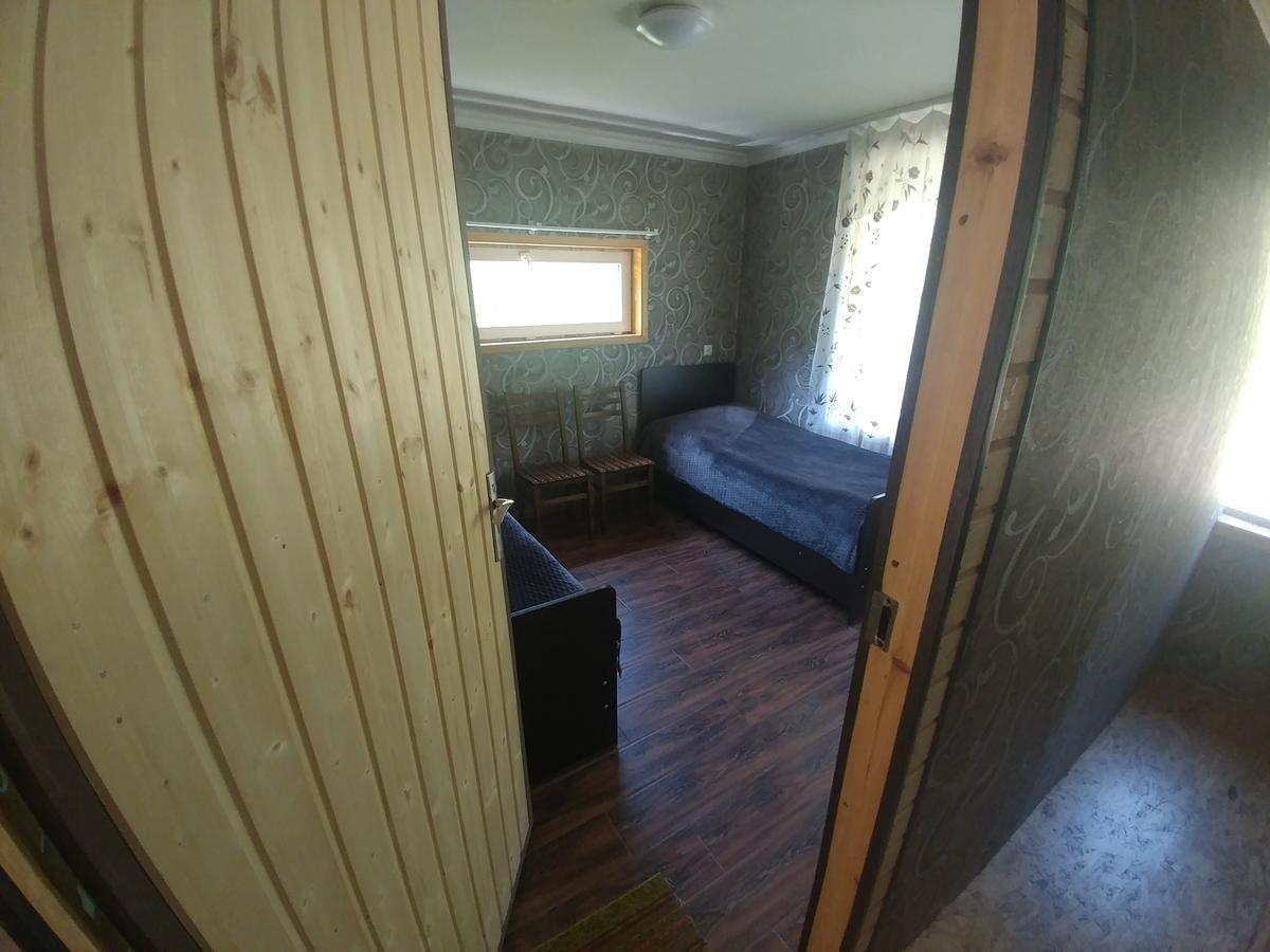Lali'S Guest House In Джута Екстериор снимка